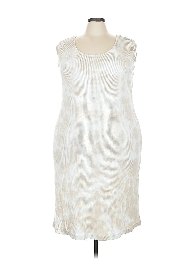 Click to view more detailed imagery on our partner's website Pre-owned Rd Style Casual Dress In White