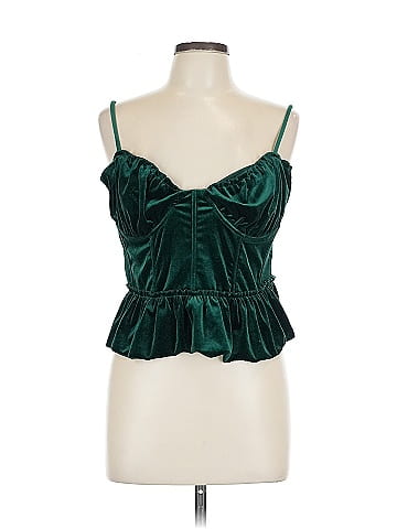 a loves a Sleeveless Top (view 1)