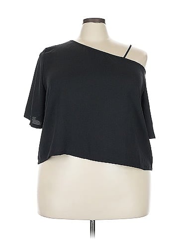 Melrose and Market Short Sleeve Top (view 1)