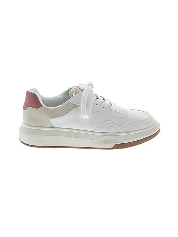 Universal Thread Sneakers (view 1)