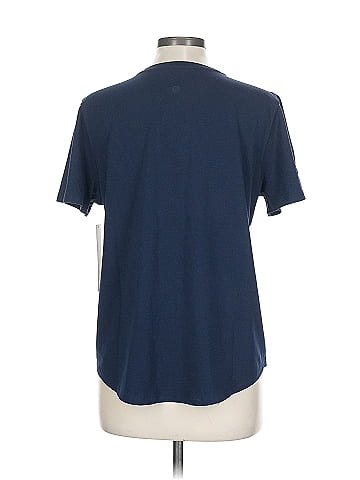 Lululemon Athletica Short Sleeve T-Shirt (view 2)