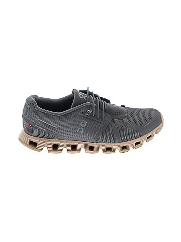 On Cloud Sneakers (view 1)