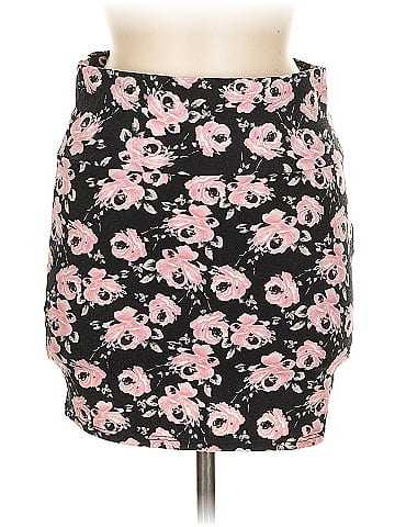 Charlotte Russe Casual Skirt (view 1)