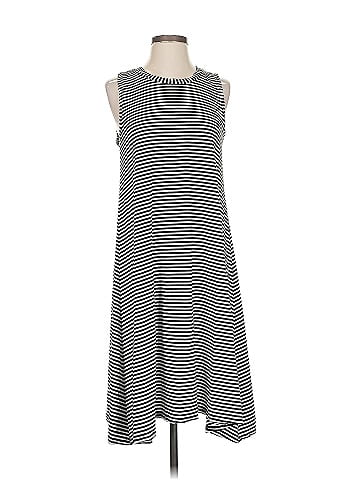 Urban Outfitters Casual Dress (view 1)