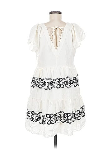 Old Navy Casual Dress (view 2)