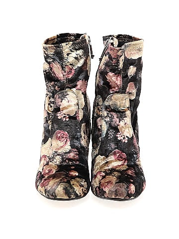 REPORT Boots (view 2)