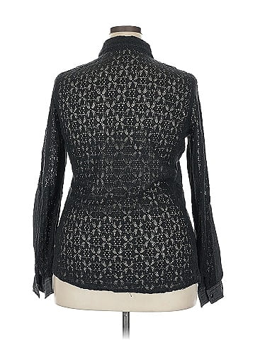 Maurices Long Sleeve Button-Down Shirt (view 2)