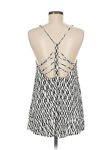 Tart Sleeveless Top (view 2)