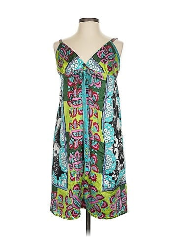 Single Dress Casual Dress (view 1)