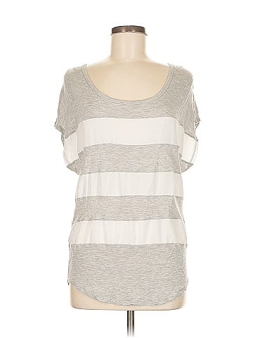 Liz Claiborne Short Sleeve T-Shirt (view 1)