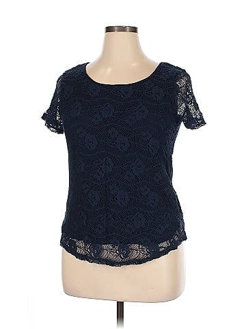 Leo & Nicole Short Sleeve Top (view 1)