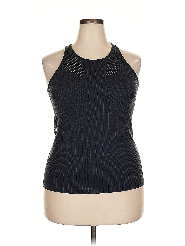 Pre-owned All In Motion Tank Top Black Halter Neckline Tops