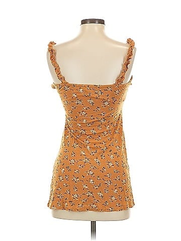 PrettyLittleThing Tank Top (view 2)