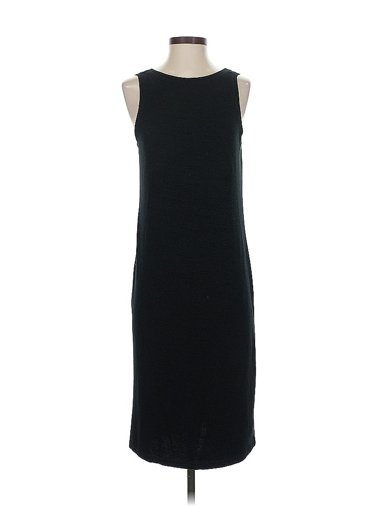 Click to view more detailed imagery on our partner's website Pre-owned Gap Casual Dress In Black