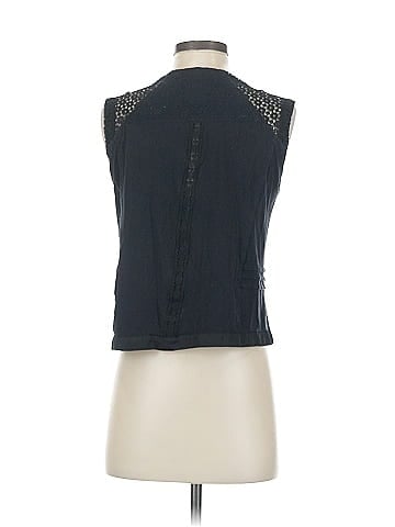 Tiny Sleeveless Blouse (view 2)