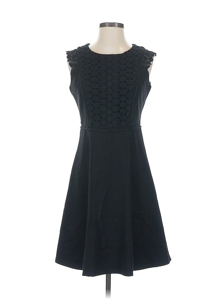 Q & A Pre-owned Cocktail Dress In Black