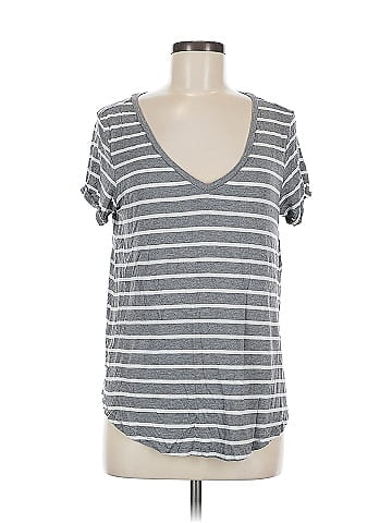 American Eagle Outfitters Short Sleeve T-Shirt (view 1)