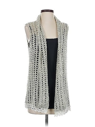 Blu Pepper Sleeveless Blouse (view 1)