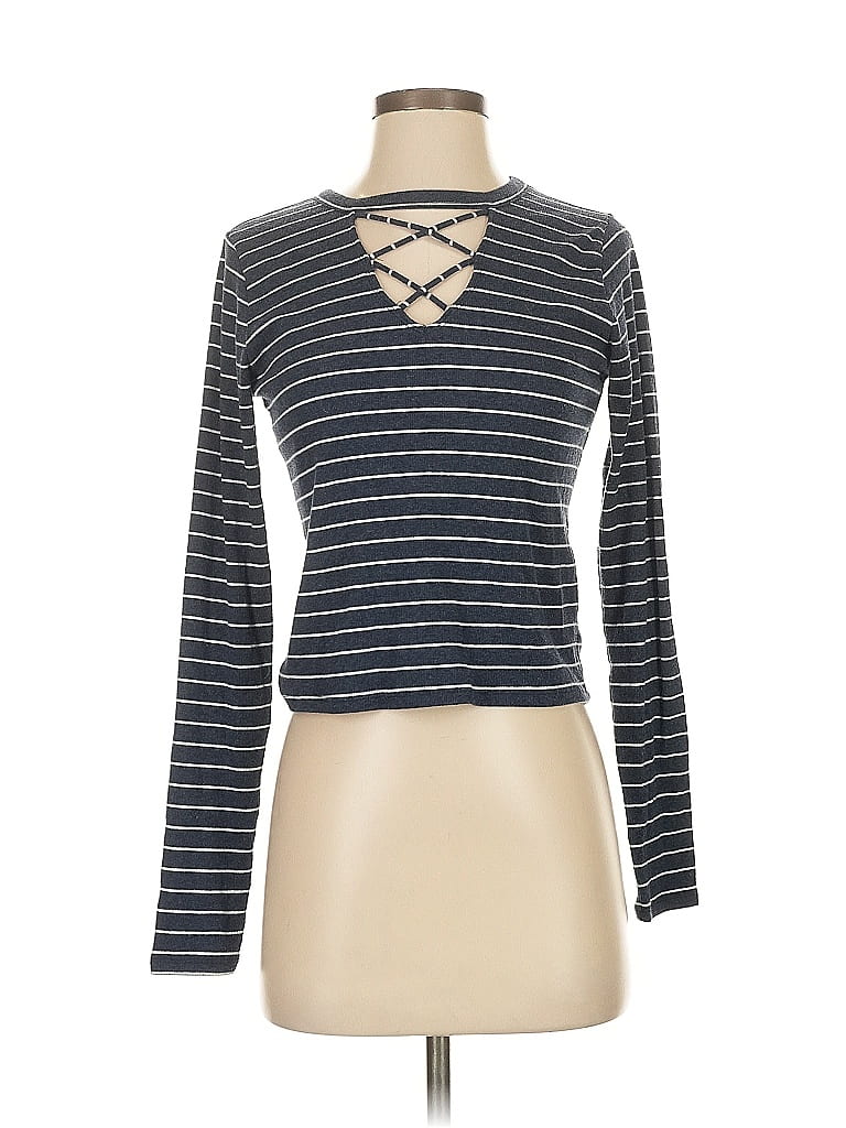 Pre-owned Hollister Long Sleeve Top Gray Keyhole Neckline Tops