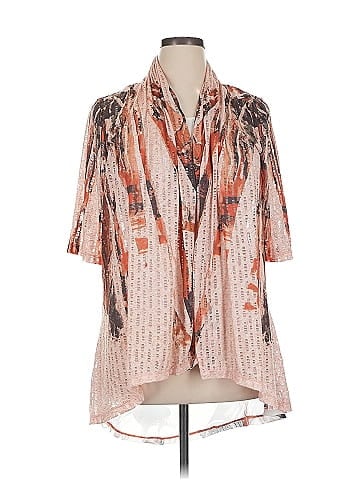 Fleur de Lis Sleeveless Blouse (view 1)