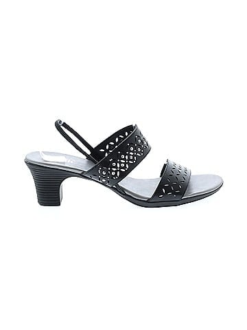 Judith Heels (view 1)