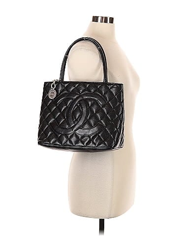 Chanel Leather Quilted Shoulder Bag (view 2)
