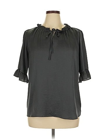 Appraisal Short Sleeve Blouse (view 1)