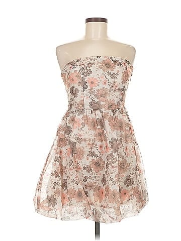 Gracia Cocktail Dress (view 1)