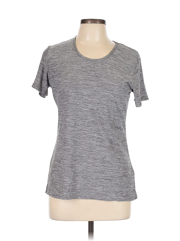 Pre-owned 32 Degrees Active T-shirt In Gray