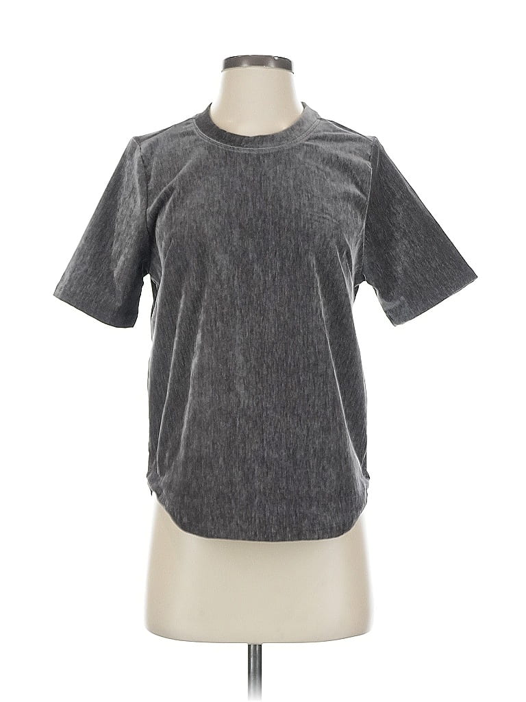 Click to view more detailed imagery on our partner's website Pre-owned Dylan Active T-shirt In Gray