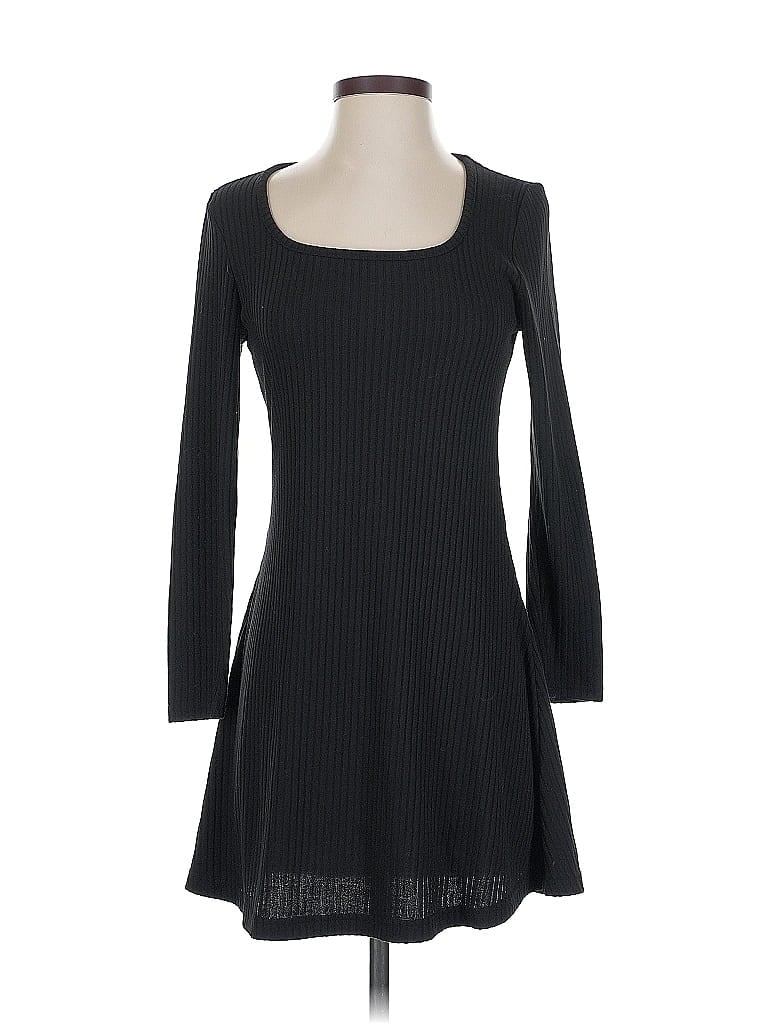Pre-owned Old Navy Casual Dress In Black