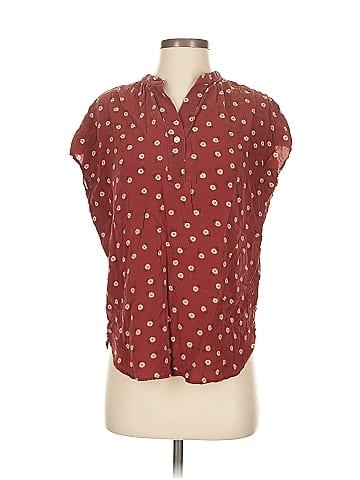 Amour Vert Sleeveless Button-Down Shirt (view 1)