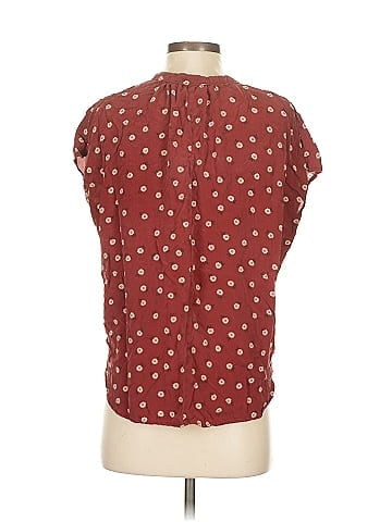 Amour Vert Sleeveless Button-Down Shirt (view 2)