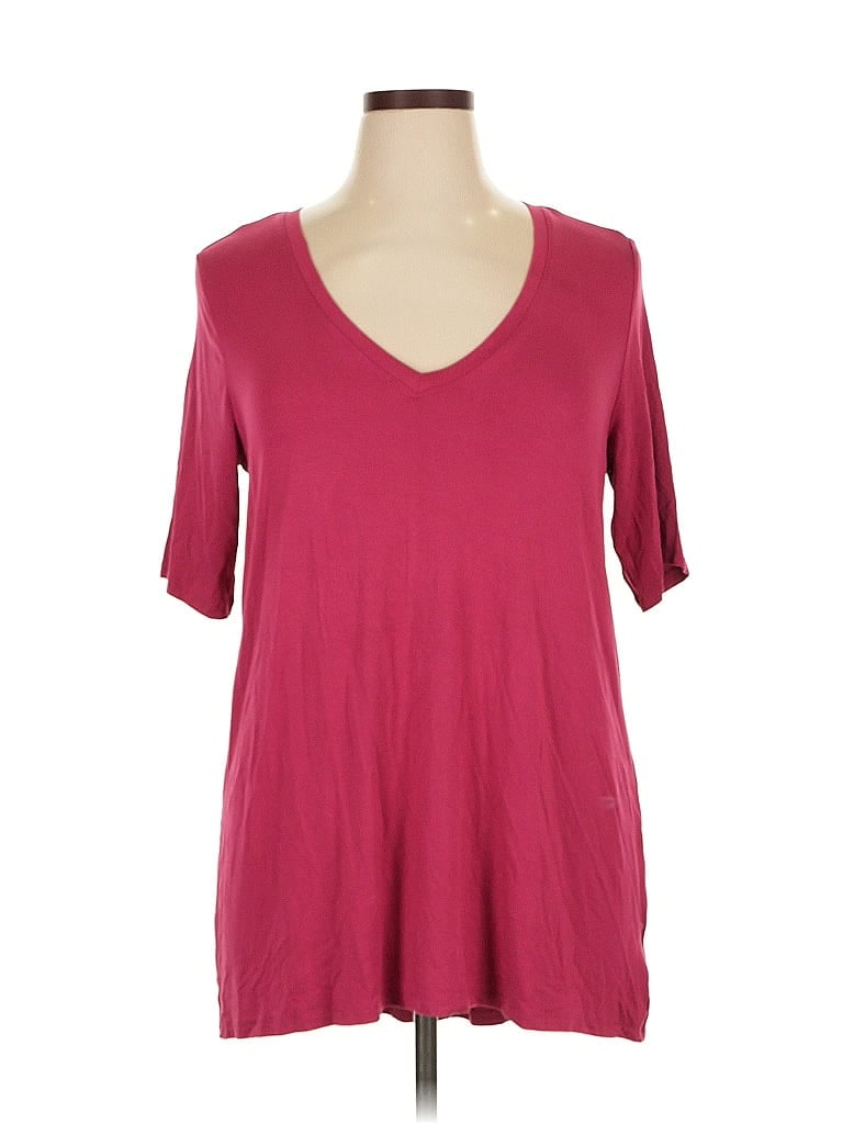 Pre-owned Torrid 3/4 Sleeve T-shirt In Burgundy