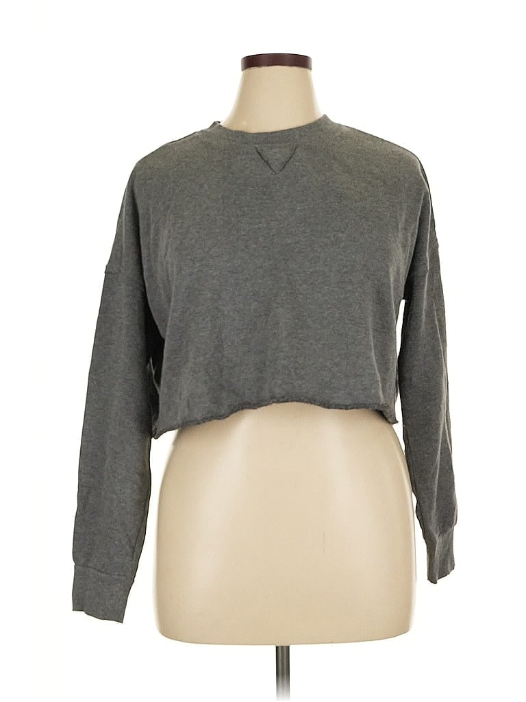 Pre-owned Colsie Long Sleeve Top Gray Crew Neck Tops