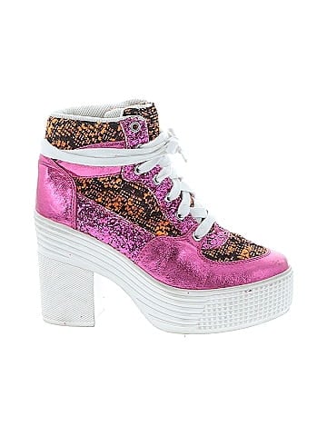 JC Play Heels (view 1)