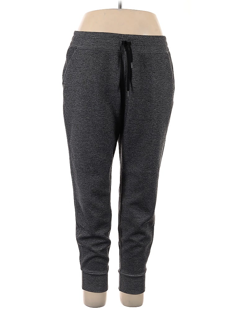 Click to view more detailed imagery on our partner's website Pre-owned 32 Degrees Sweatpants In Gray