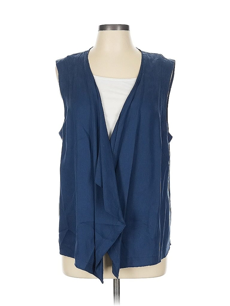 Pre-owned Chico's Sleeveless Blouse In Blue
