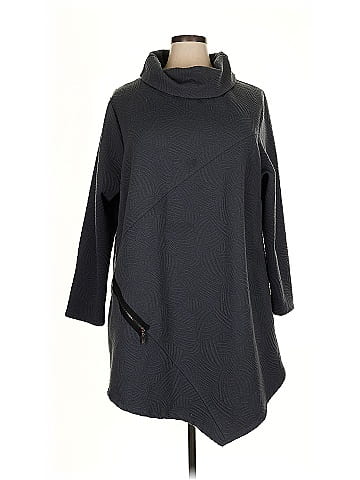Evans Poncho (view 1)