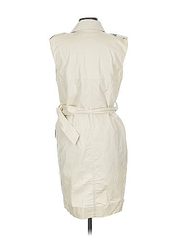Banana Republic Trenchcoat (view 2)