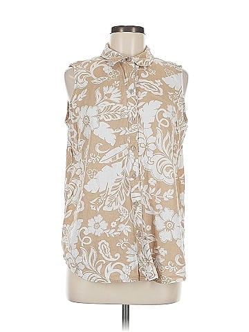 Croft & Barrow Sleeveless Button-Down Shirt (view 1)