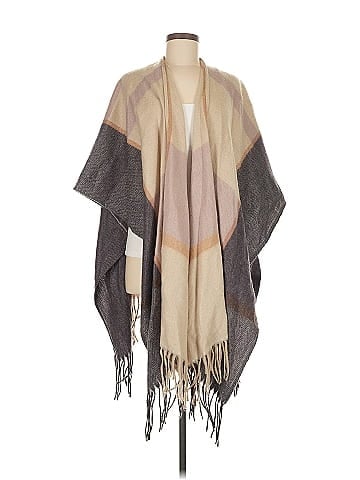 Woolrich Poncho (view 1)