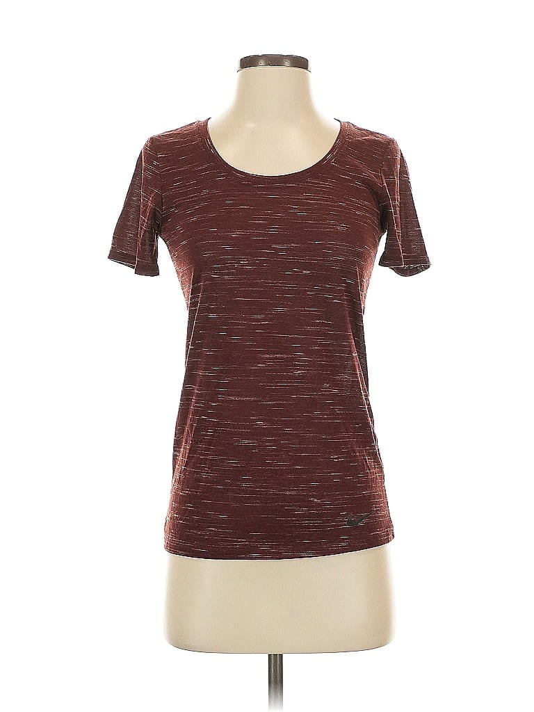 Pre-owned Nike Active T-shirt In Burgundy