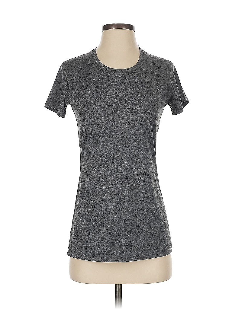 Click to view more detailed imagery on our partner's website Pre-owned Under Armour Active T-shirt In Gray