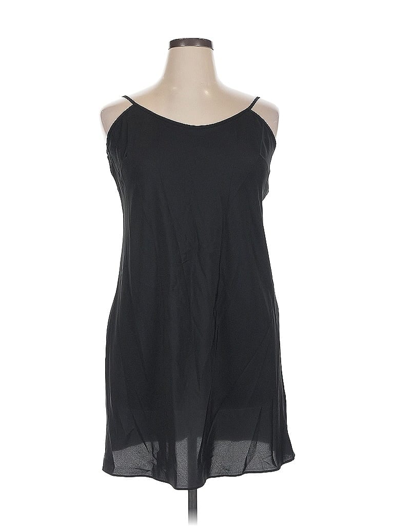 Click to view more detailed imagery on our partner's website Pre-owned Nicole Miller Casual Dress In Black