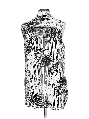 Chico's Sleeveless Button-Down Shirt (view 2)