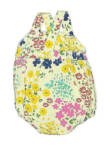 Stitchy Fish Short Sleeve Outfit (view 2)