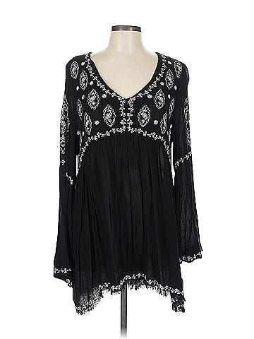 BeachLunchLounge Long Sleeve Blouse (view 1)