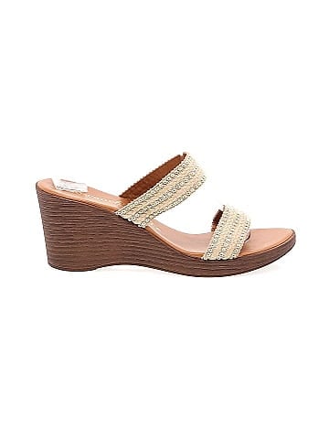 Toscanella Wedges (view 1)