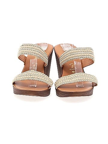 Toscanella Wedges (view 2)